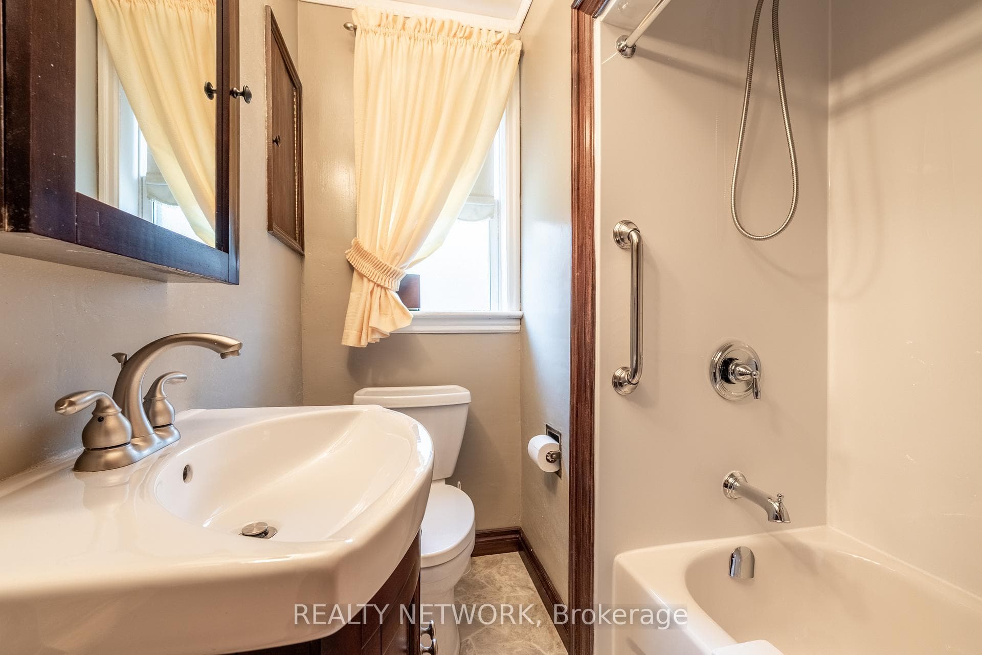224 Glencarry Avenue photo 14