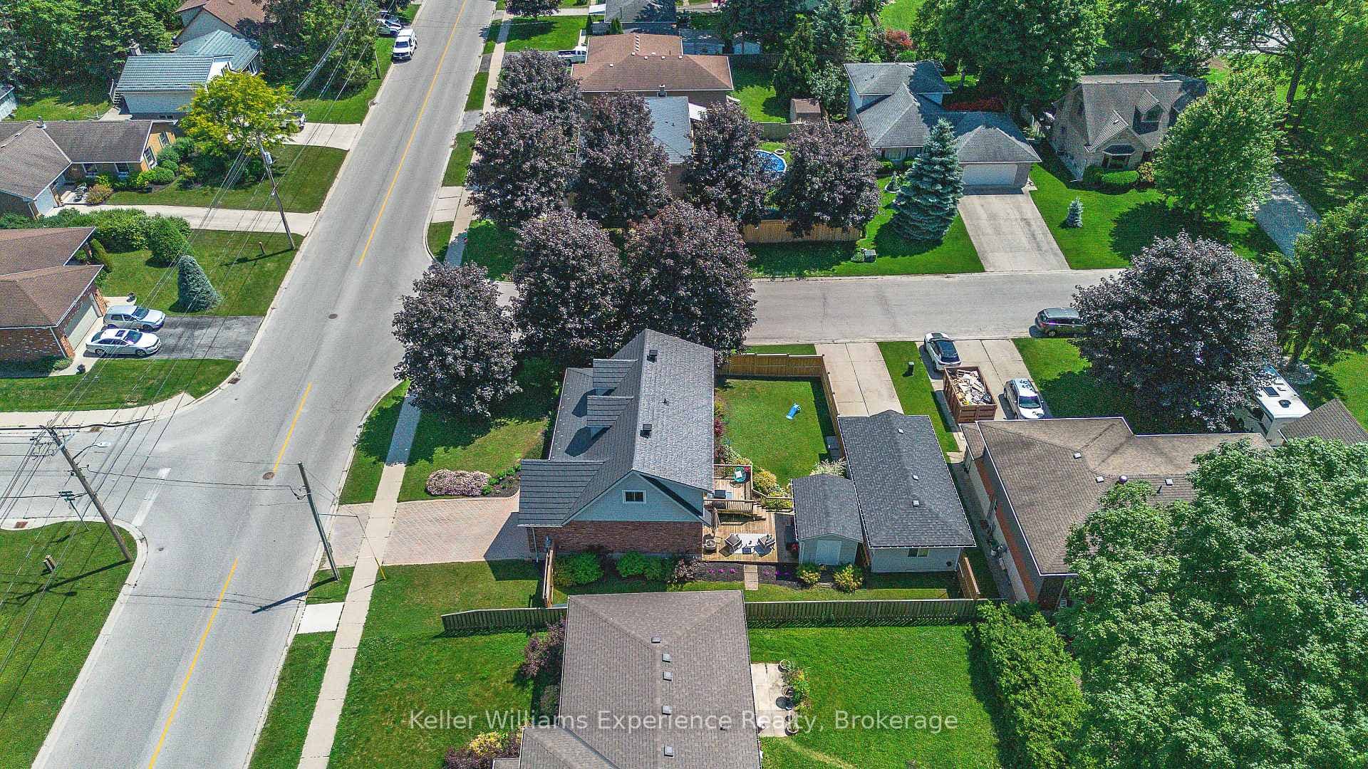300 4th Avenue photo 48