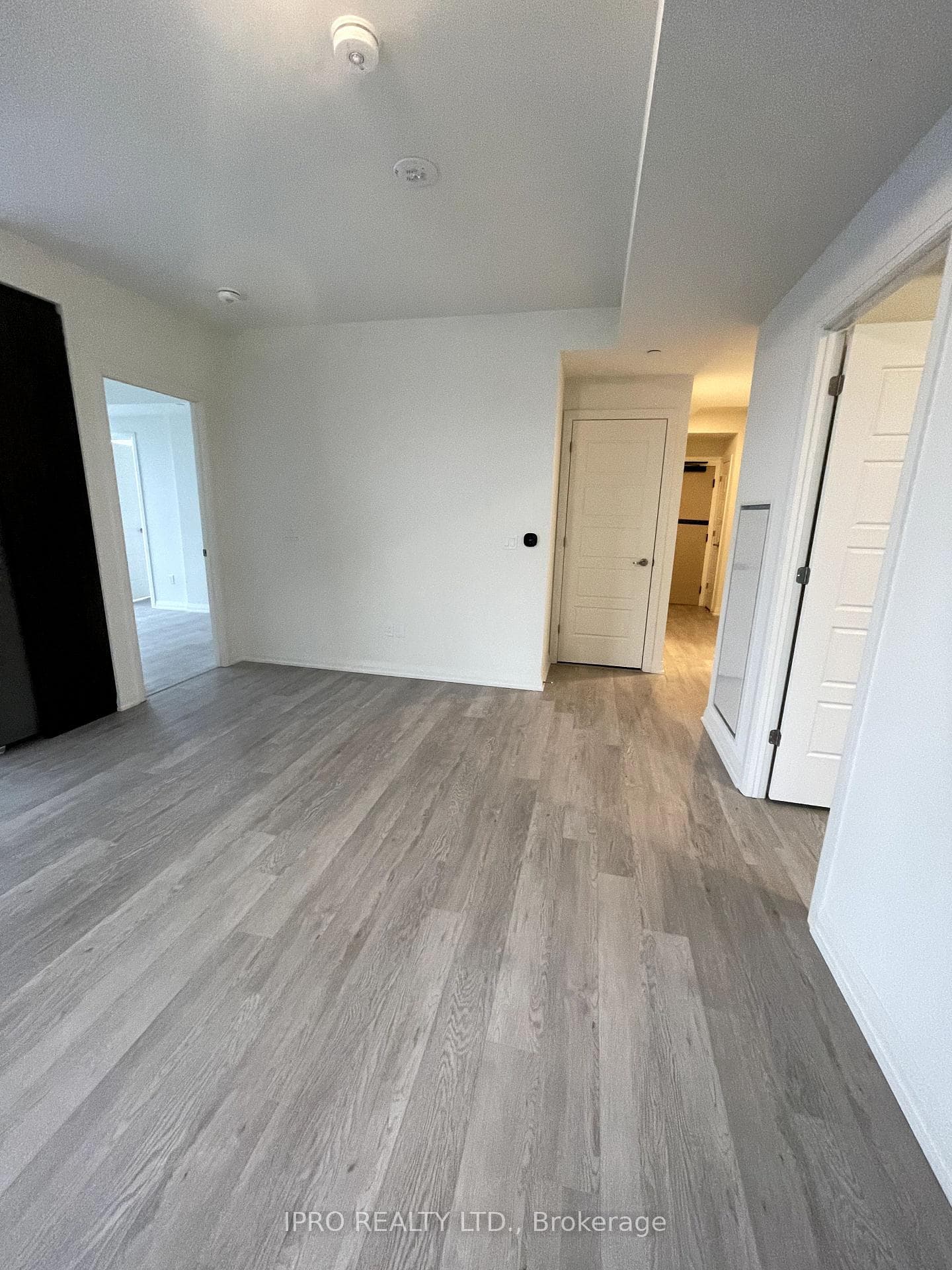 1415 Dundas Street Unit 304 photo 19