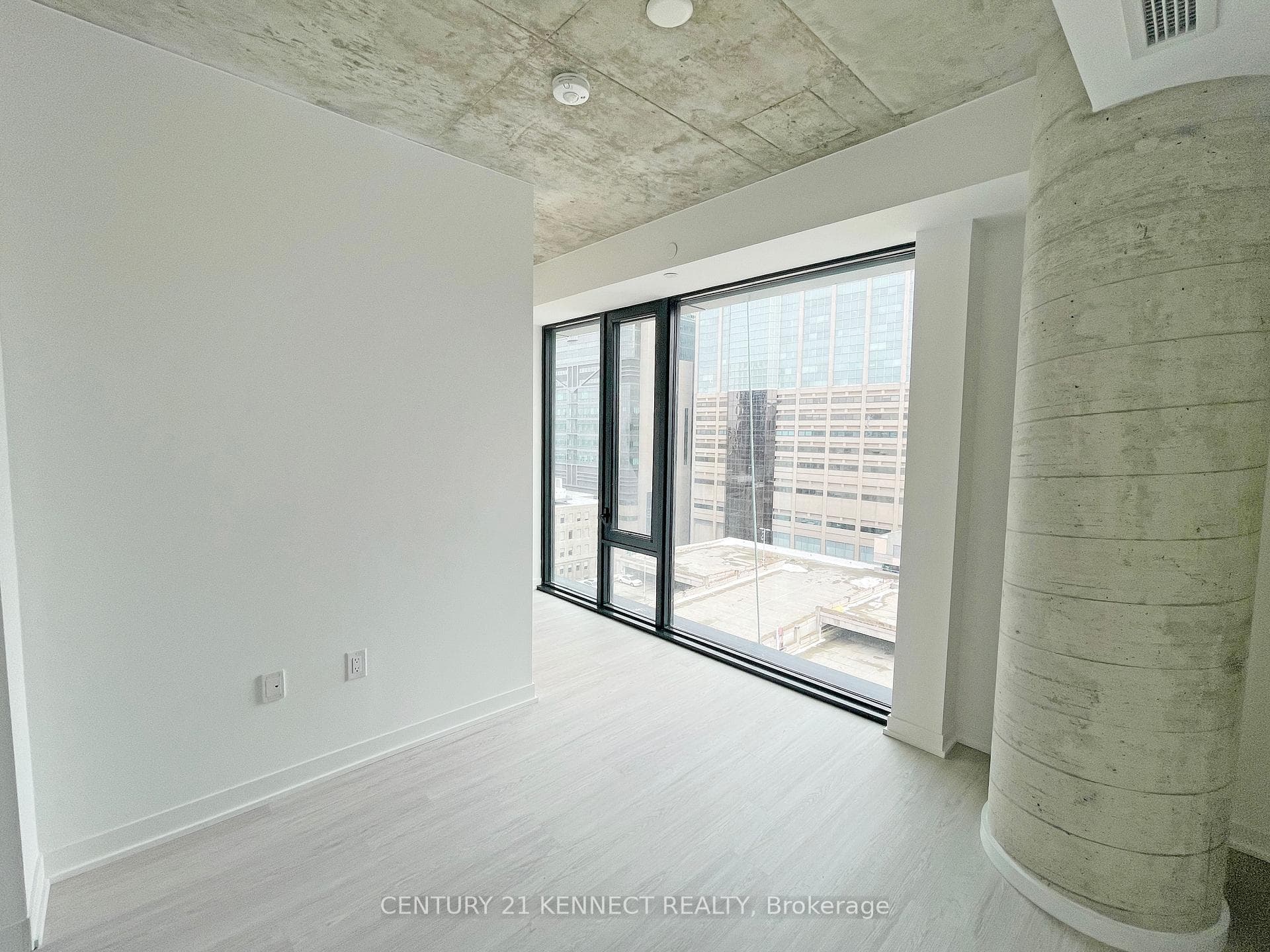 195 McCaul Street Unit 1310 photo 12