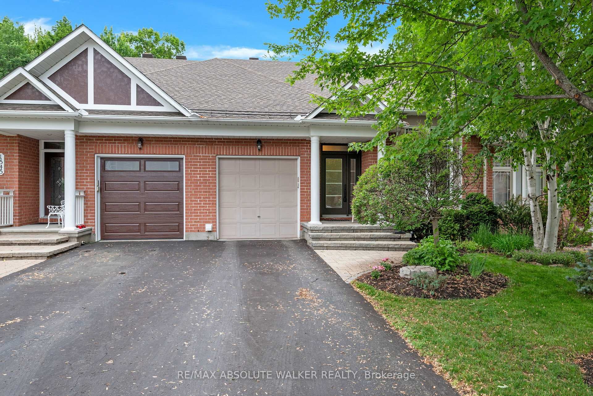 1547 Henri Lauzon Street photo 2