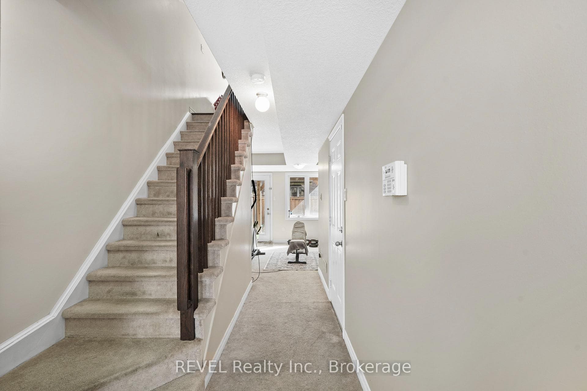 7 DORCHESTER Terrace photo 6