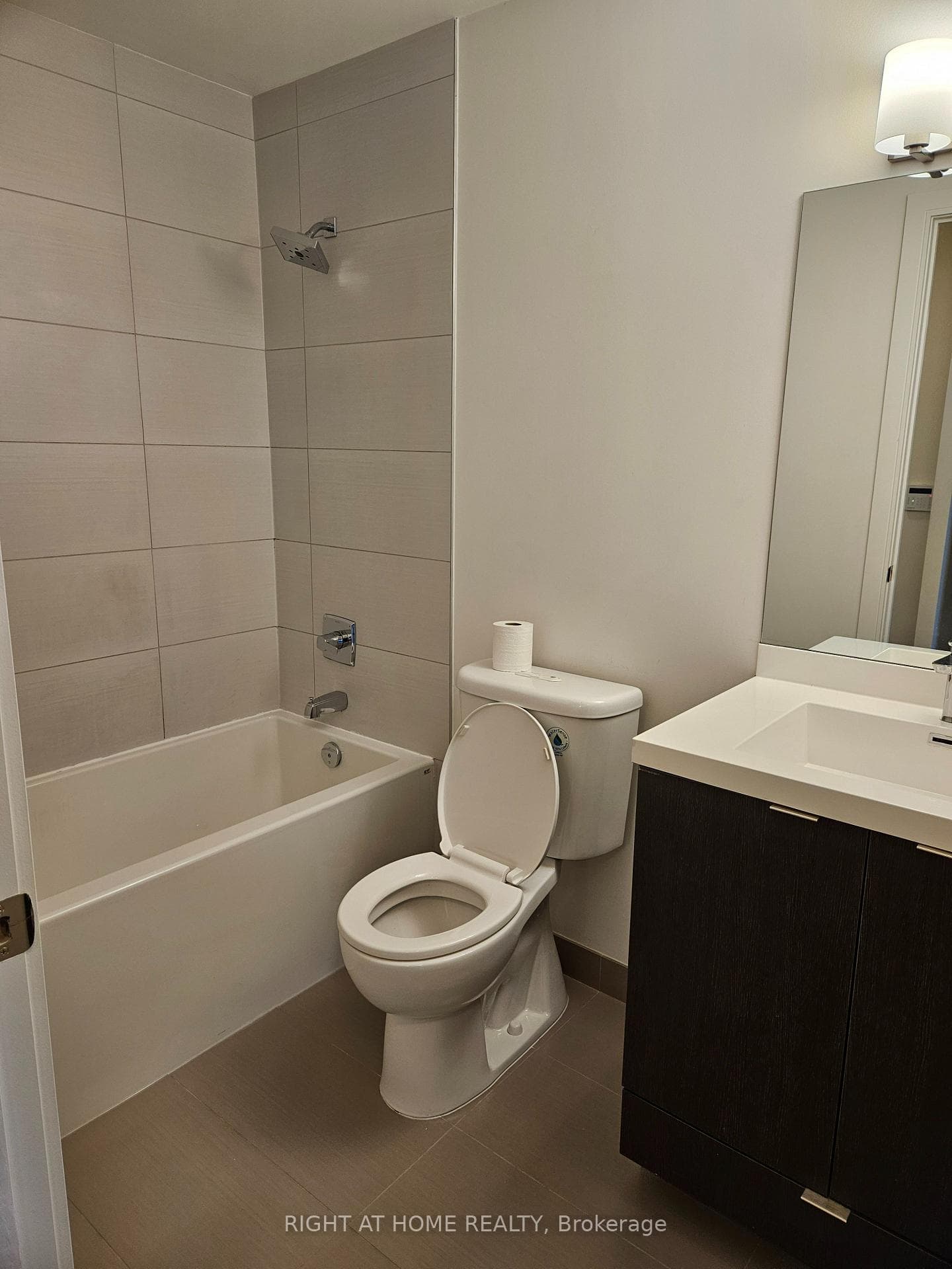 89 Mcgill Street Unit 2505 photo 13