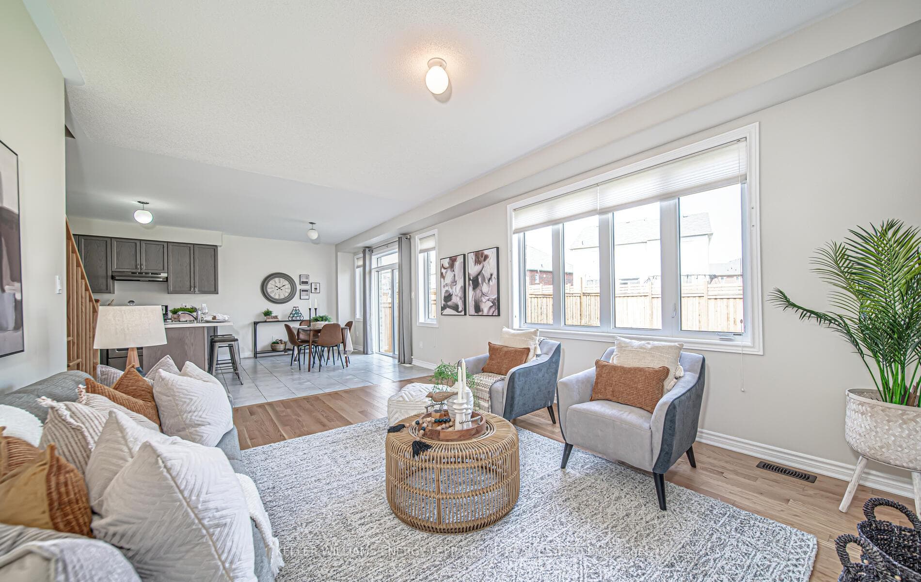 15 Melrose Drive photo 18