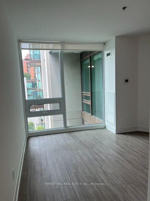 310 Tweedsmuir Avenue Unit 717 photo 5