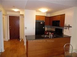 310 Burnhamthorpe Road Unit 1808 photo 6
