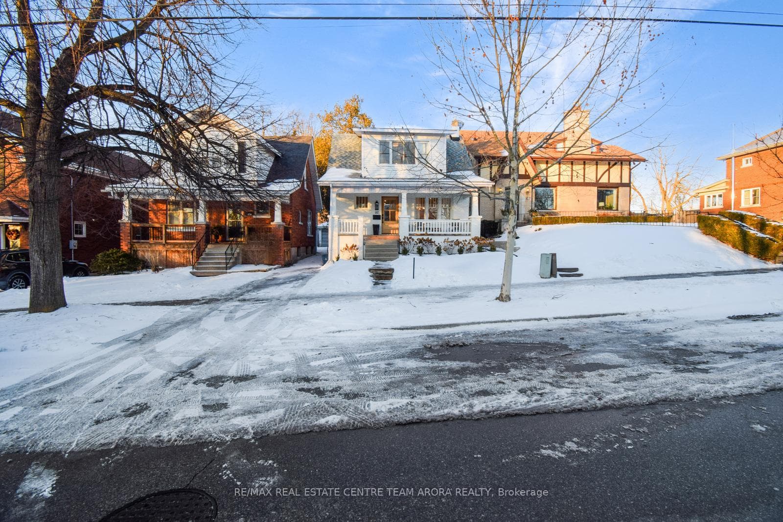 187 Dufferin Avenue photo 2