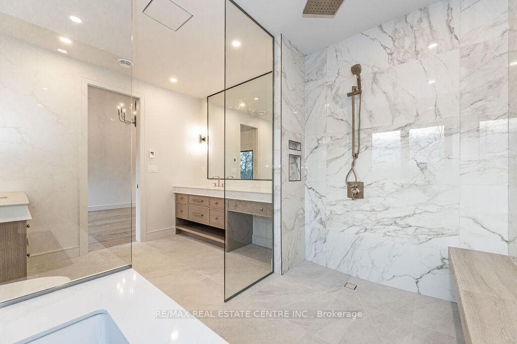 204 King Street photo 27