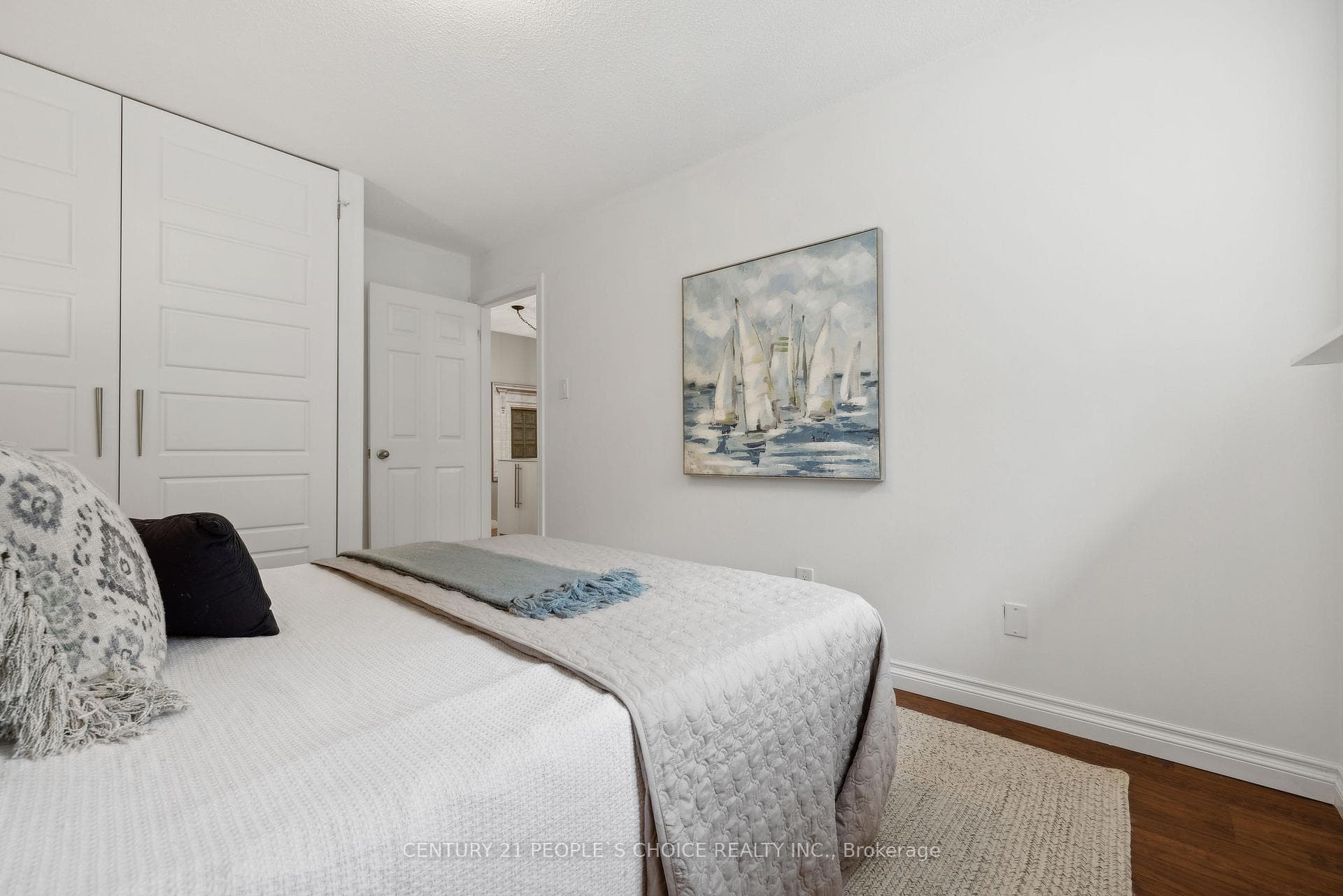 1560 Newlands Crescent Unit 44 photo 23