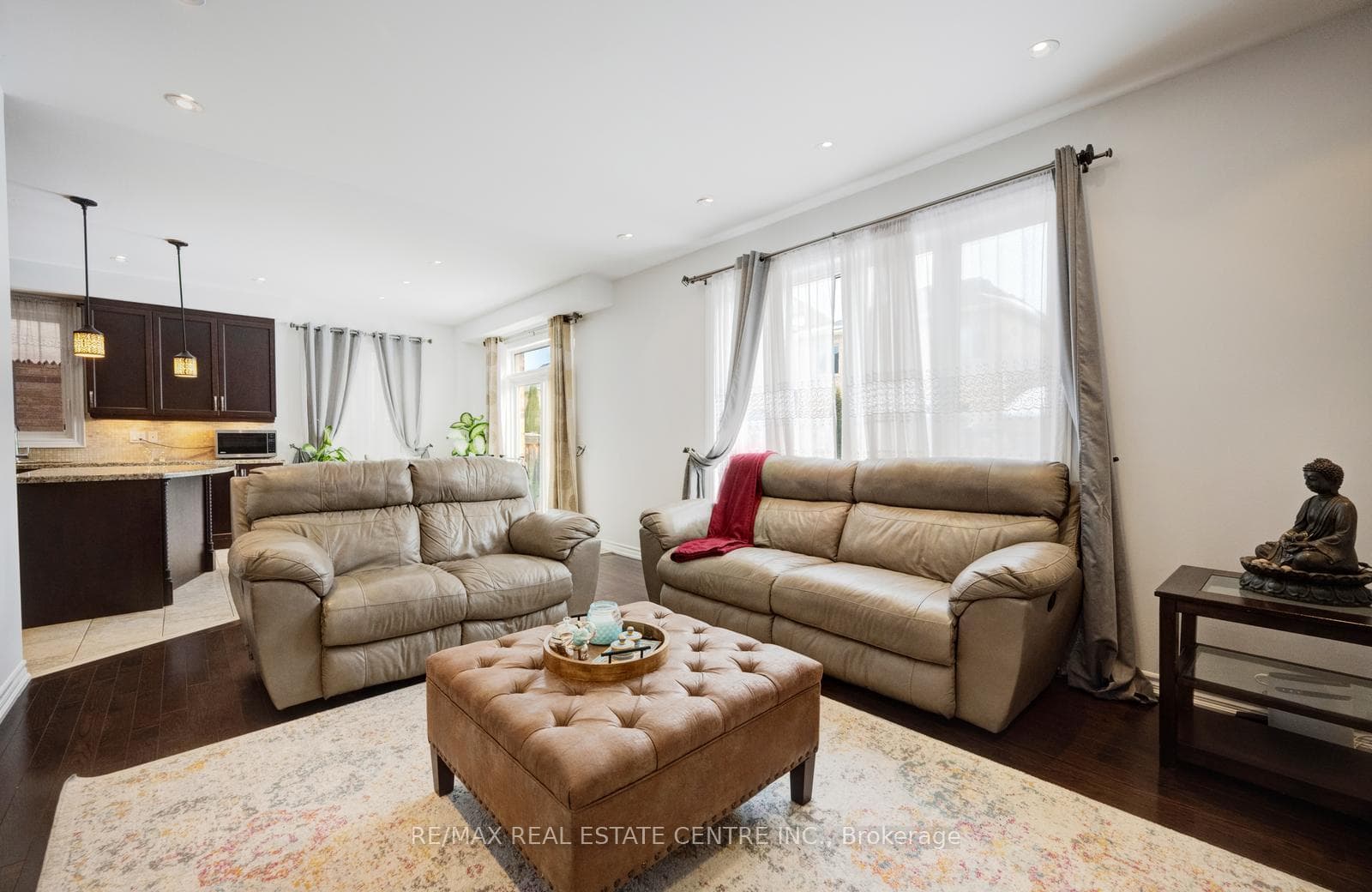 19 Mediterranean Crescent photo 13