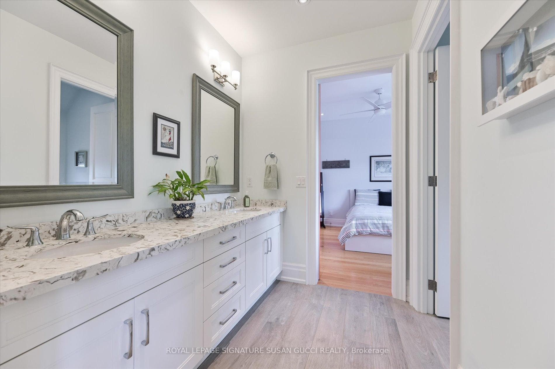 Jack & Jill bathroom w double sinks