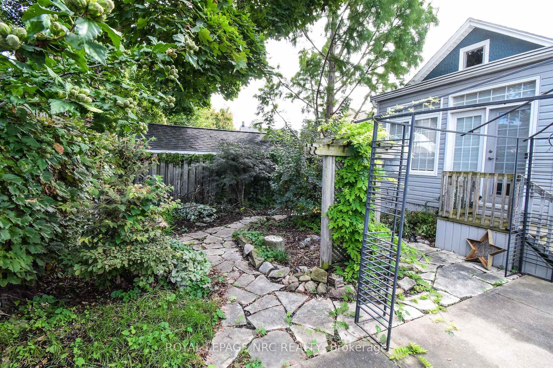 17 TRAPNELL Street photo 41
