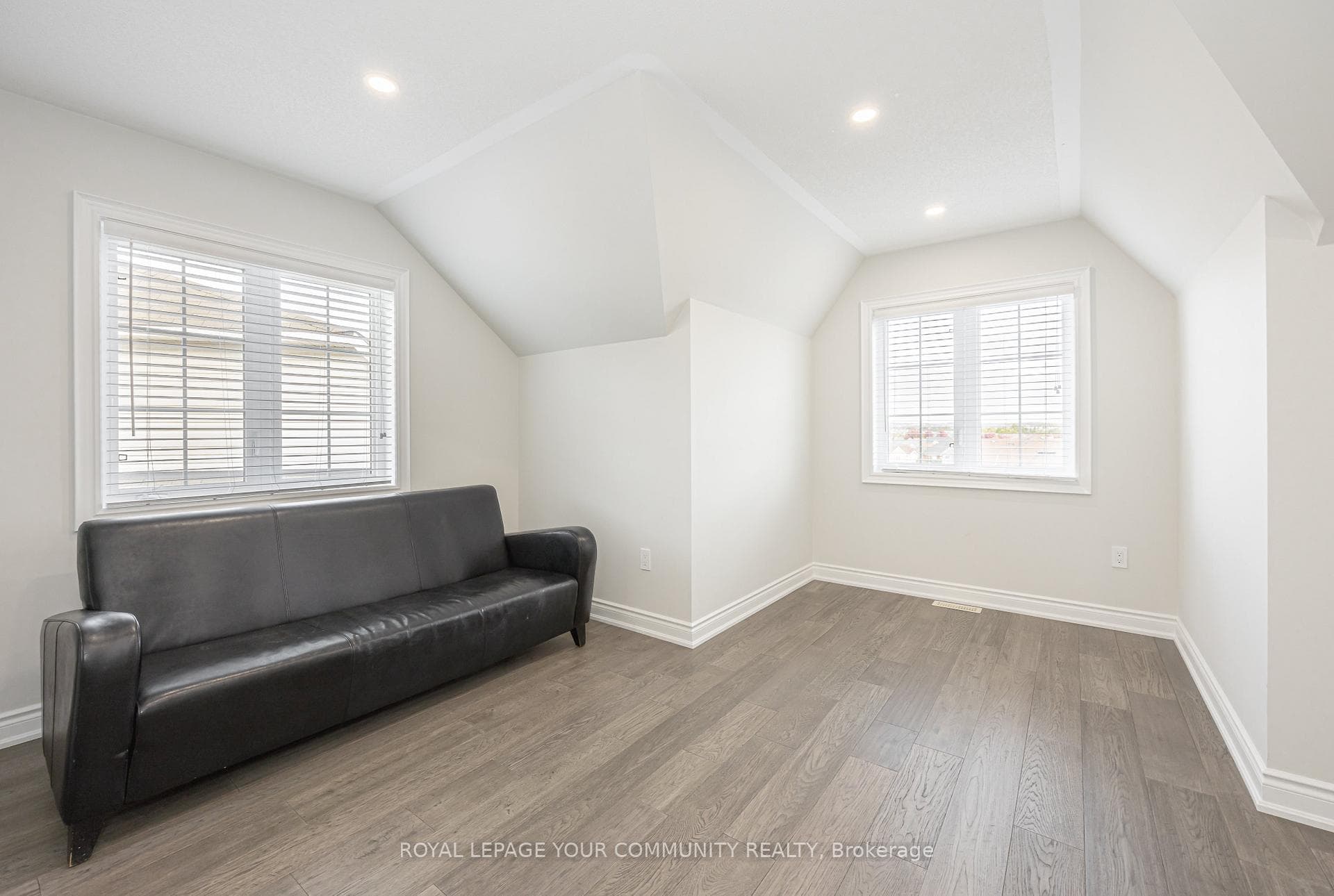 65 Bristlewood Crescent photo 23