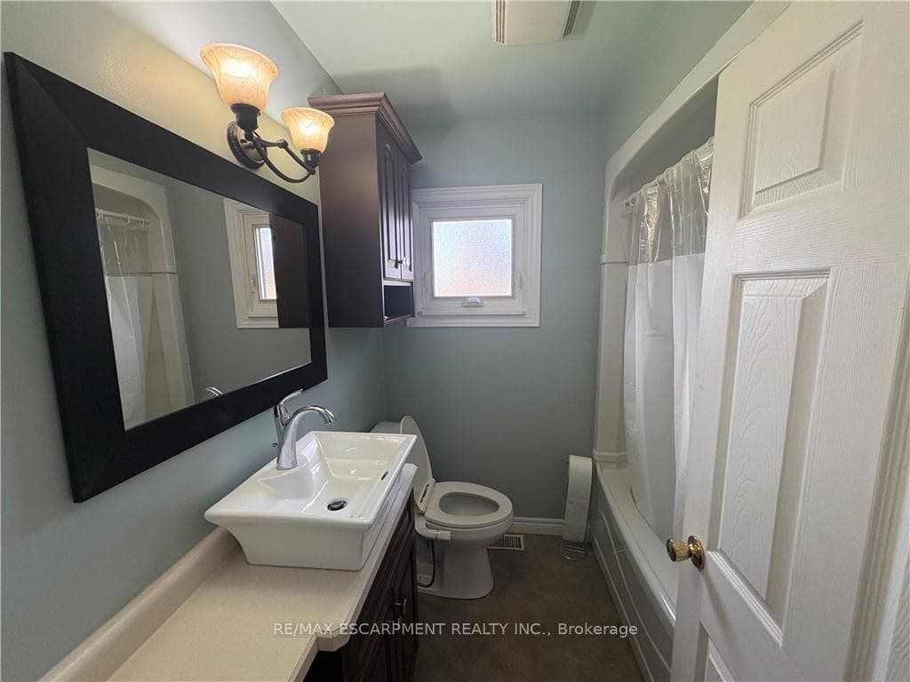 7358 Canborough Road photo 9