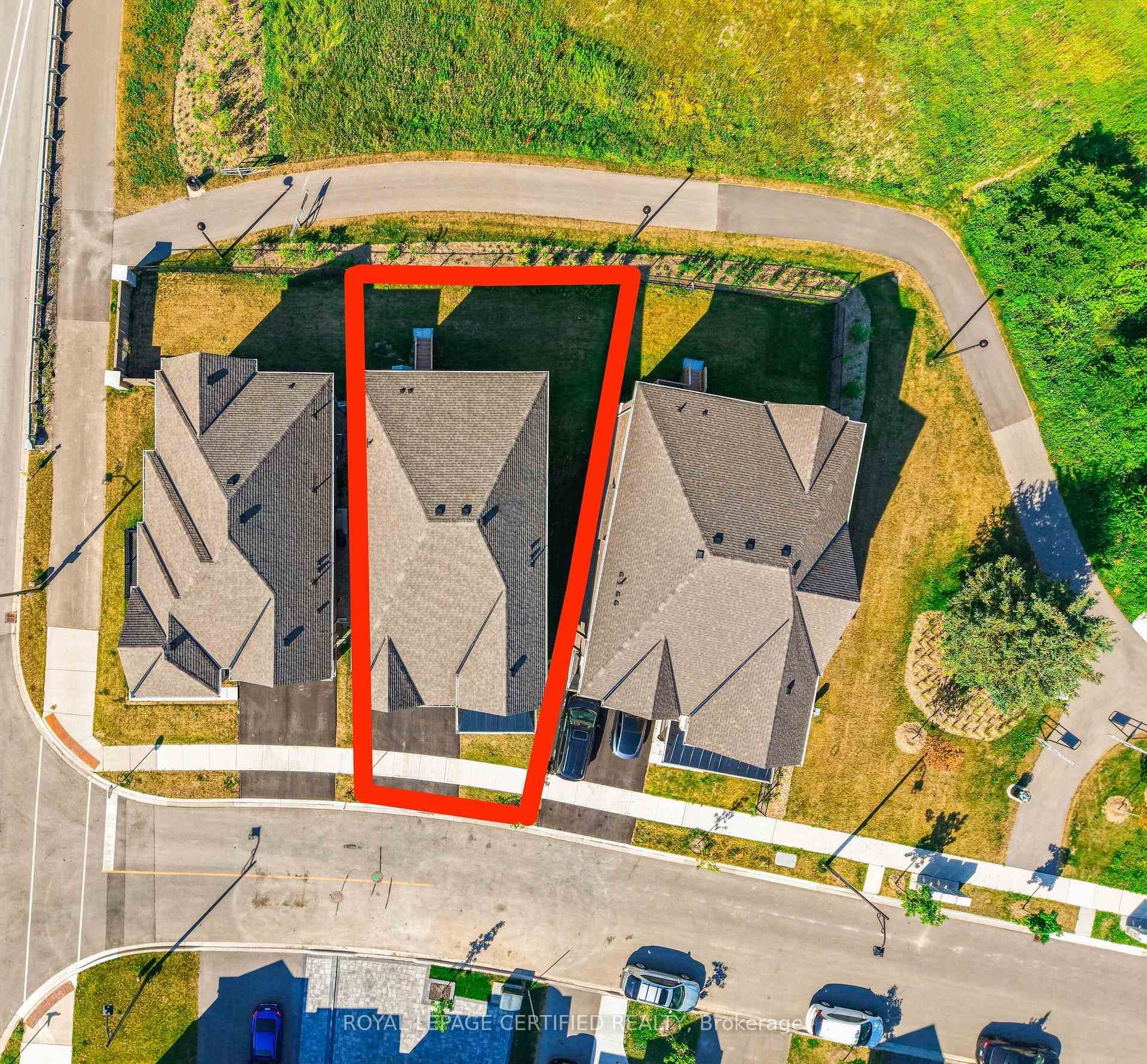 1297 Basswood Crescent photo 47