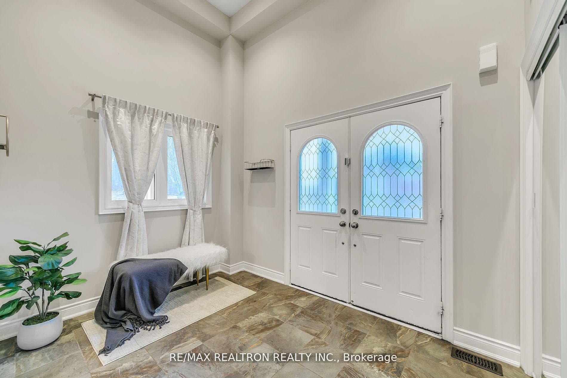 179 Woodspring Avenue photo 4