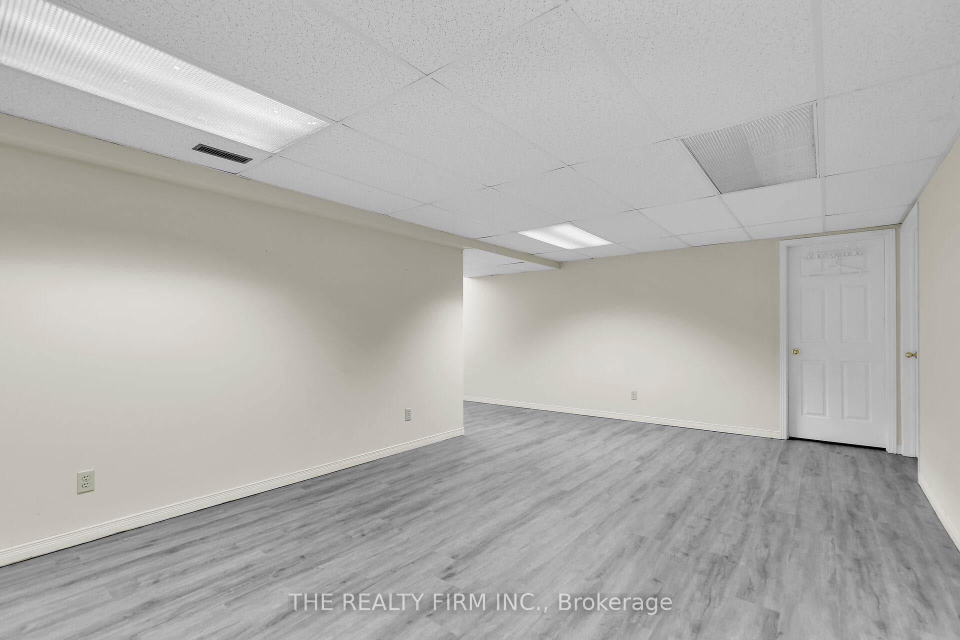 231 Sunnyside Drive photo 33