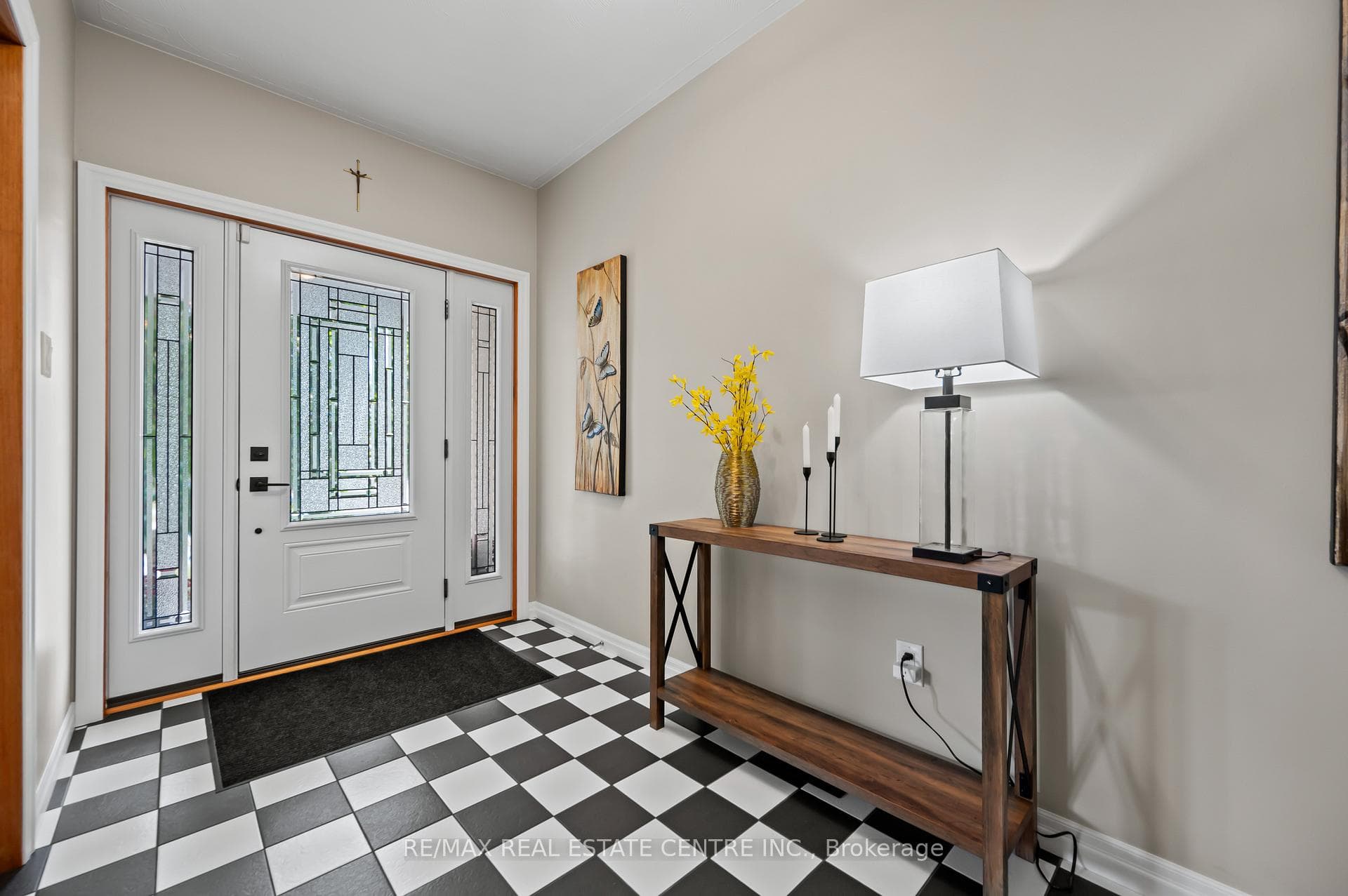 650 Champlain Boulevard photo 5