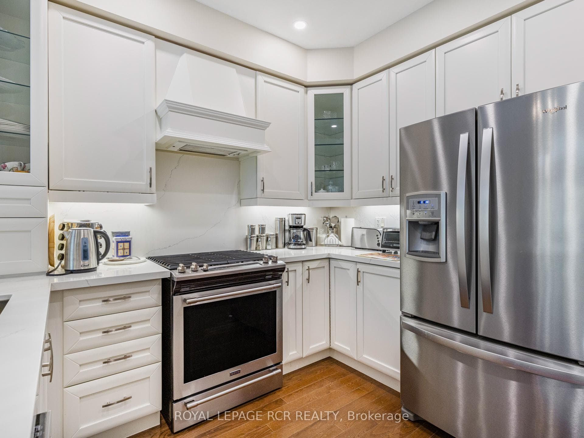 558 Tapestry Lane photo 9