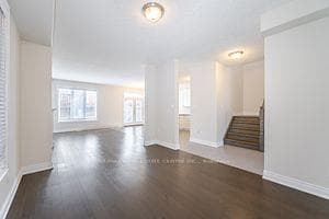 23 Nathan Crescent photo 30