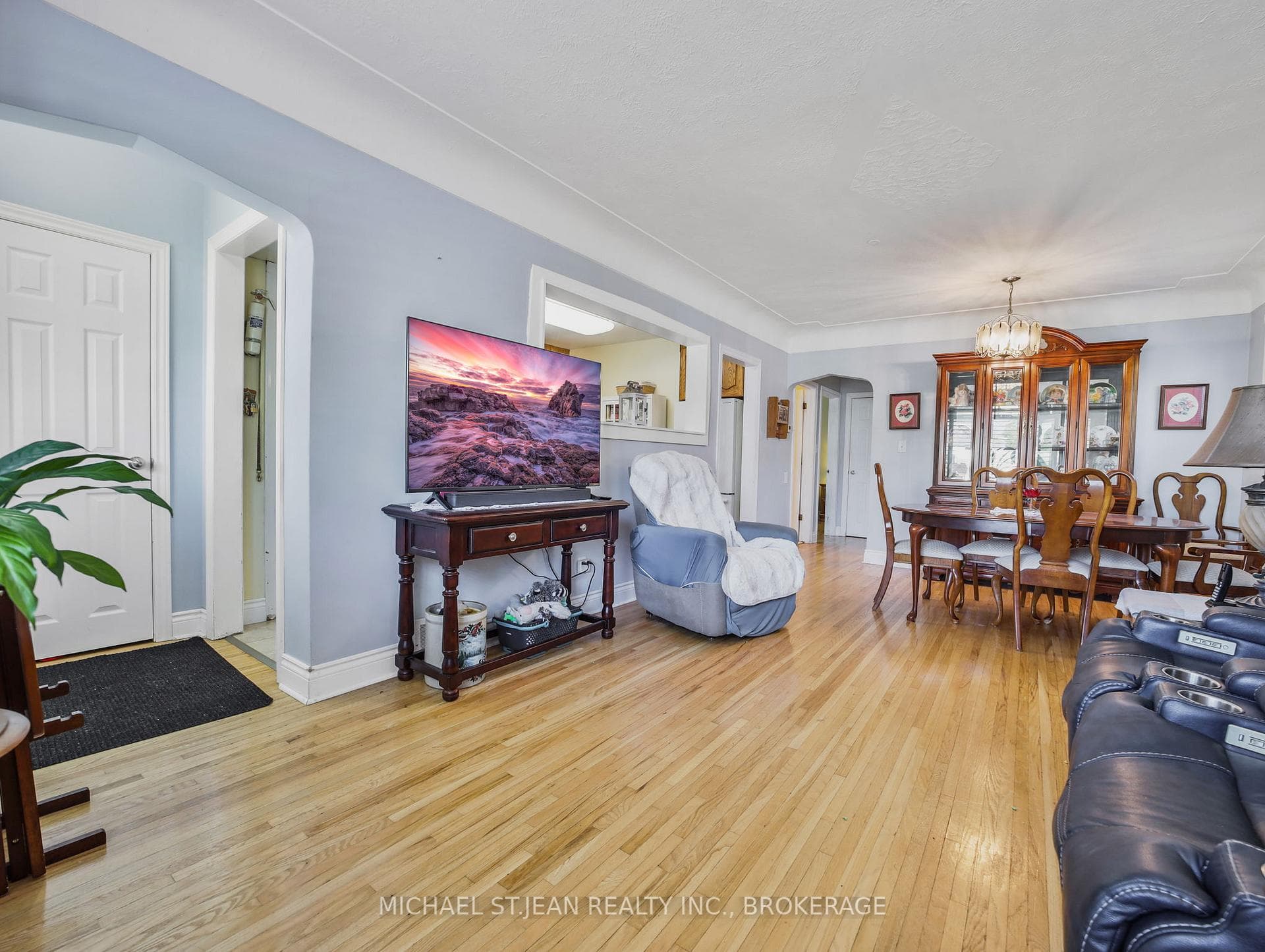 333 East 33rd Street photo 8