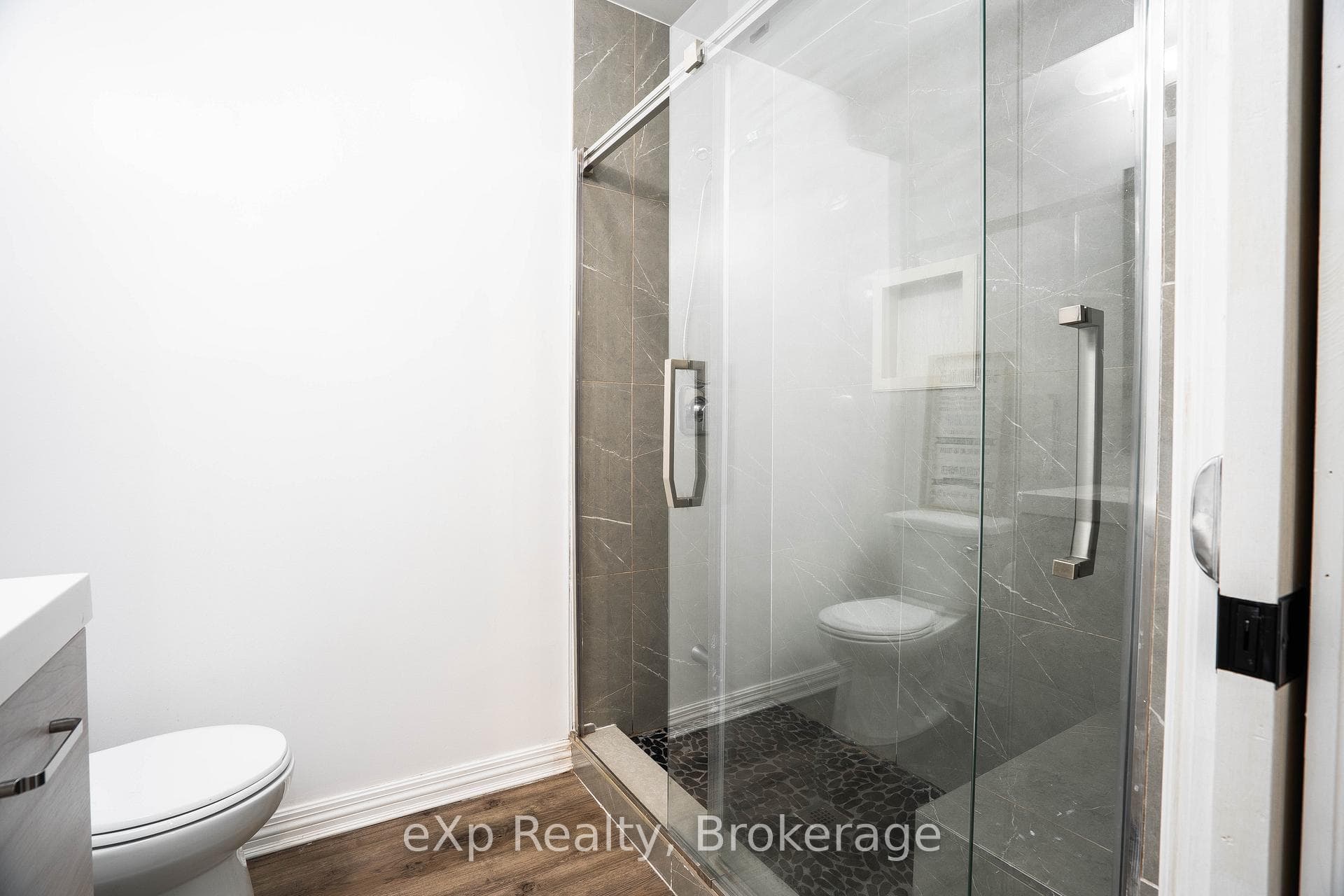 Upstairs Washroom - 3pc