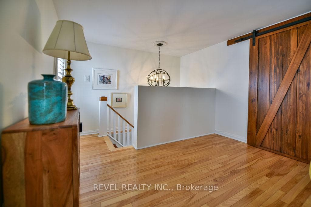 277 Tamarack Street photo 26