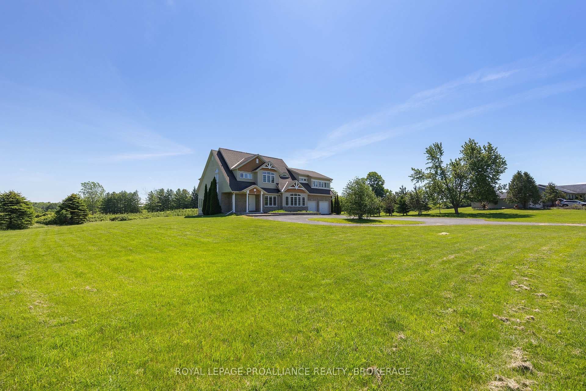 1461 English Way photo 3