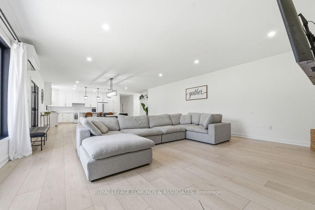 151 Sufian Street photo 12