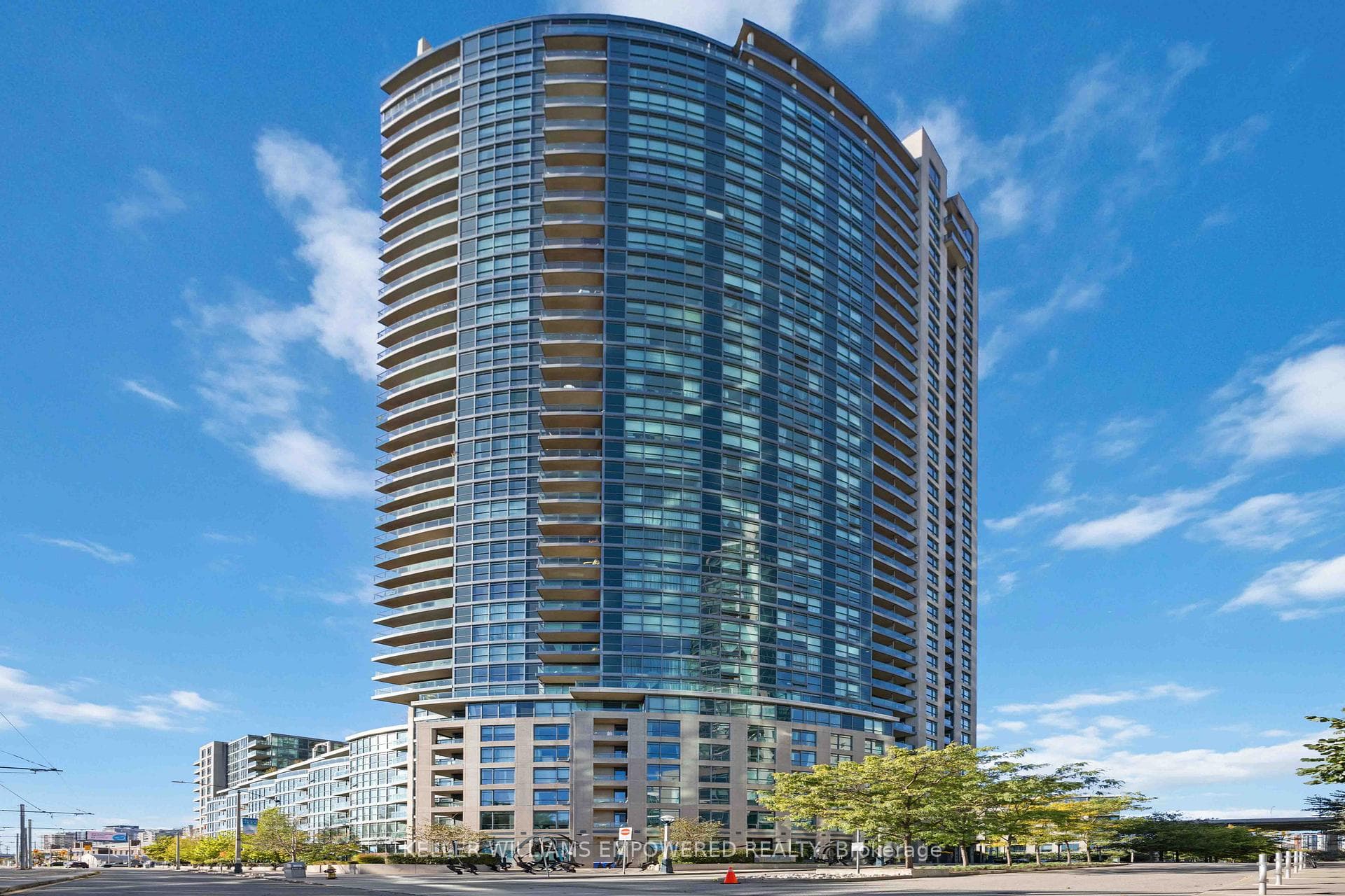219 Fort York Boulevard Unit 2511 photo 34