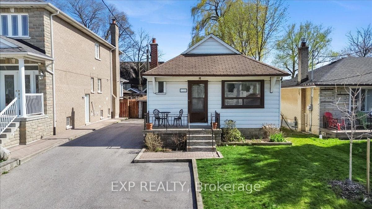 1223 Glencairn Avenue photo 1