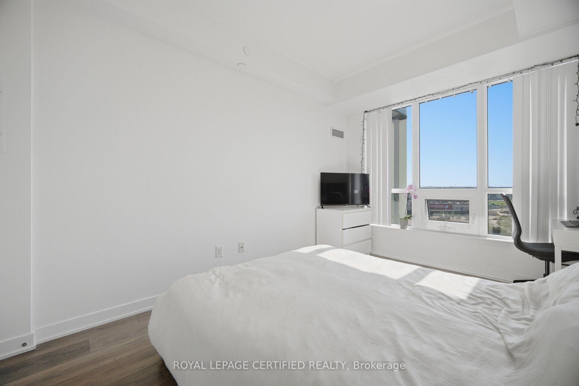4633 Glen Erin Drive Unit 710 photo 23