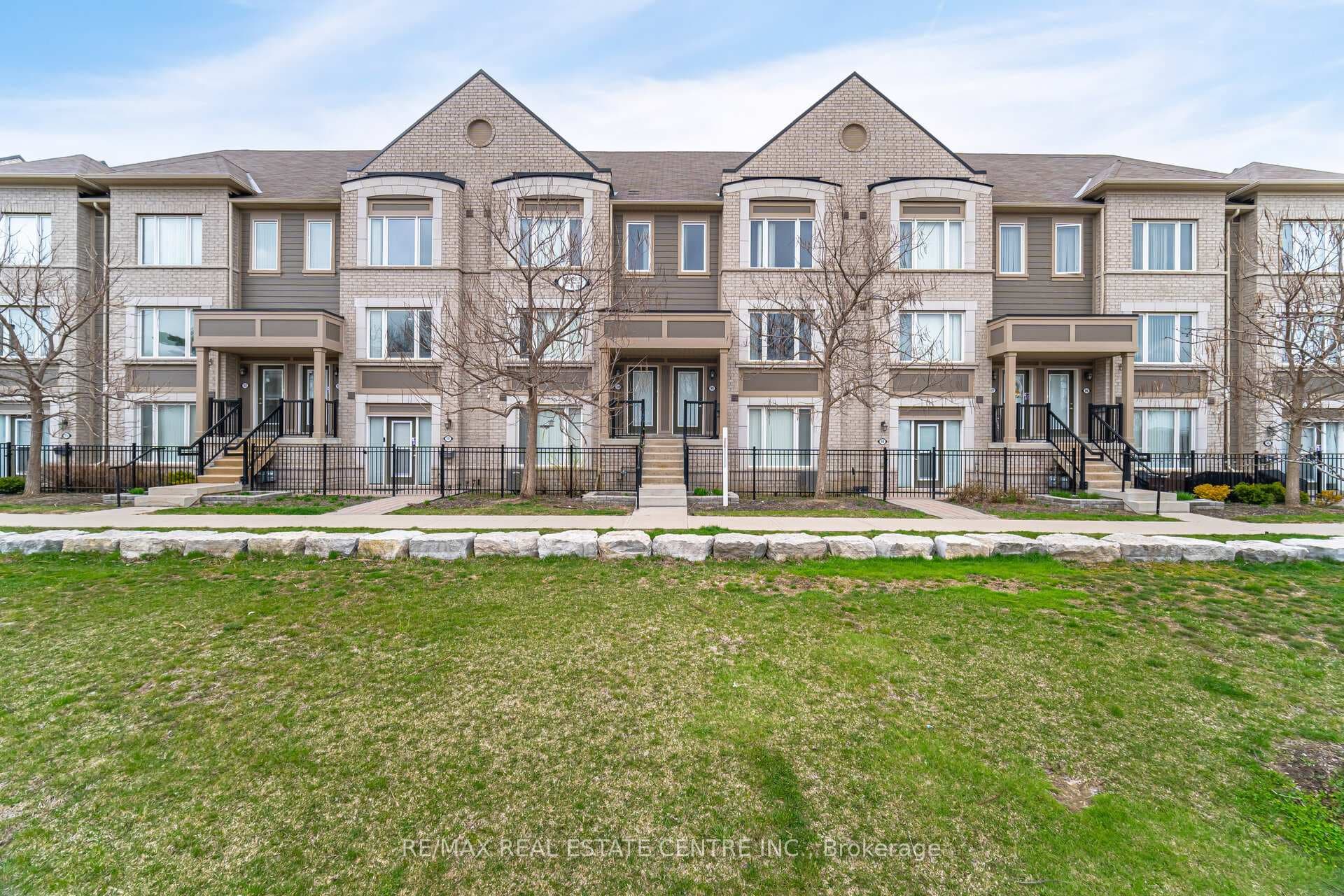 1 Beckenrose Court Unit 99 photo 1