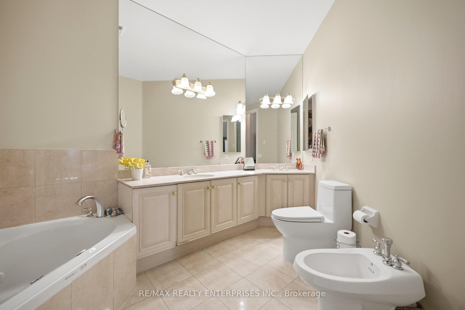 35 Kingsbridge Garden Circle Unit 3301 photo 15