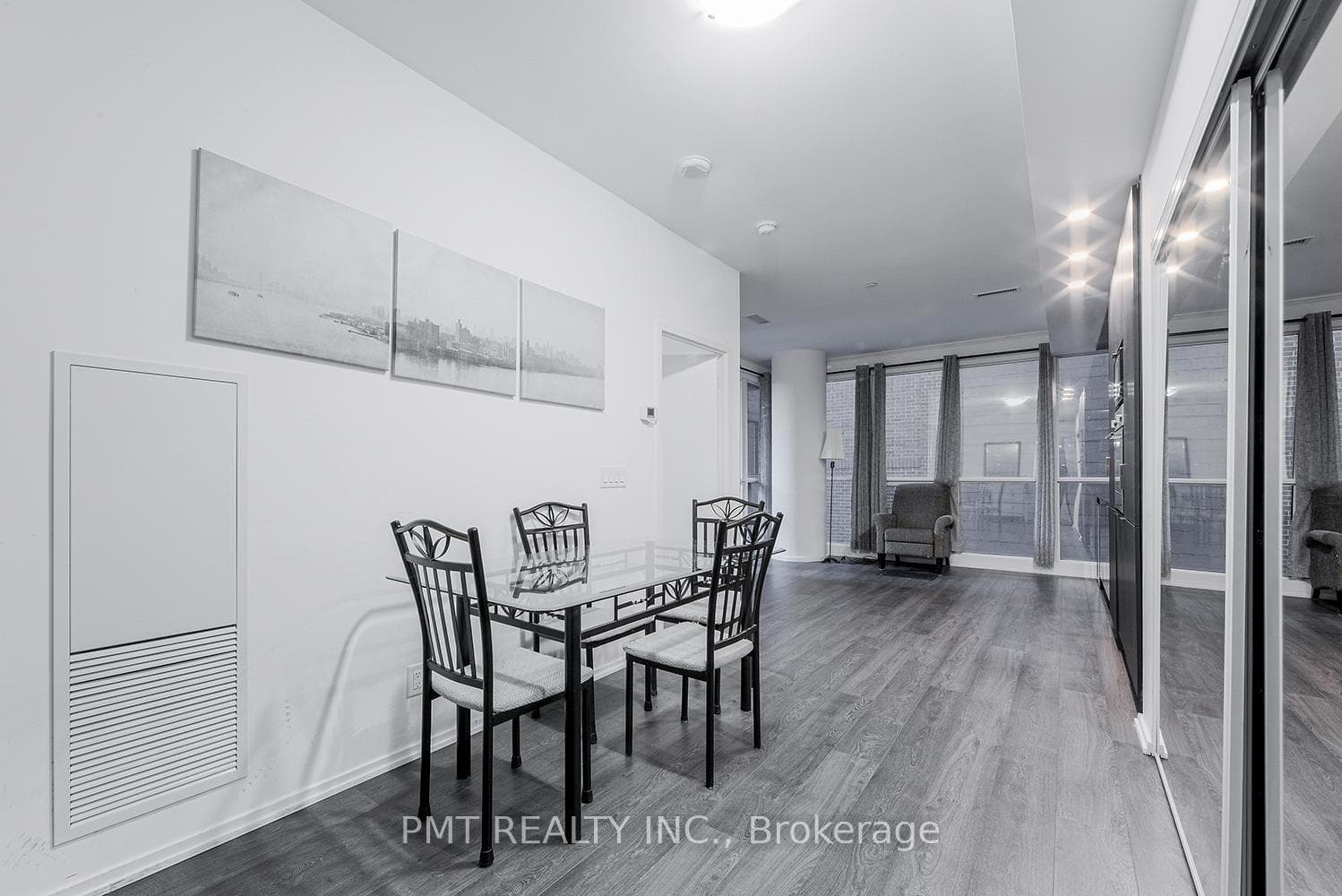 70 Temperance Street Unit 403 photo 6