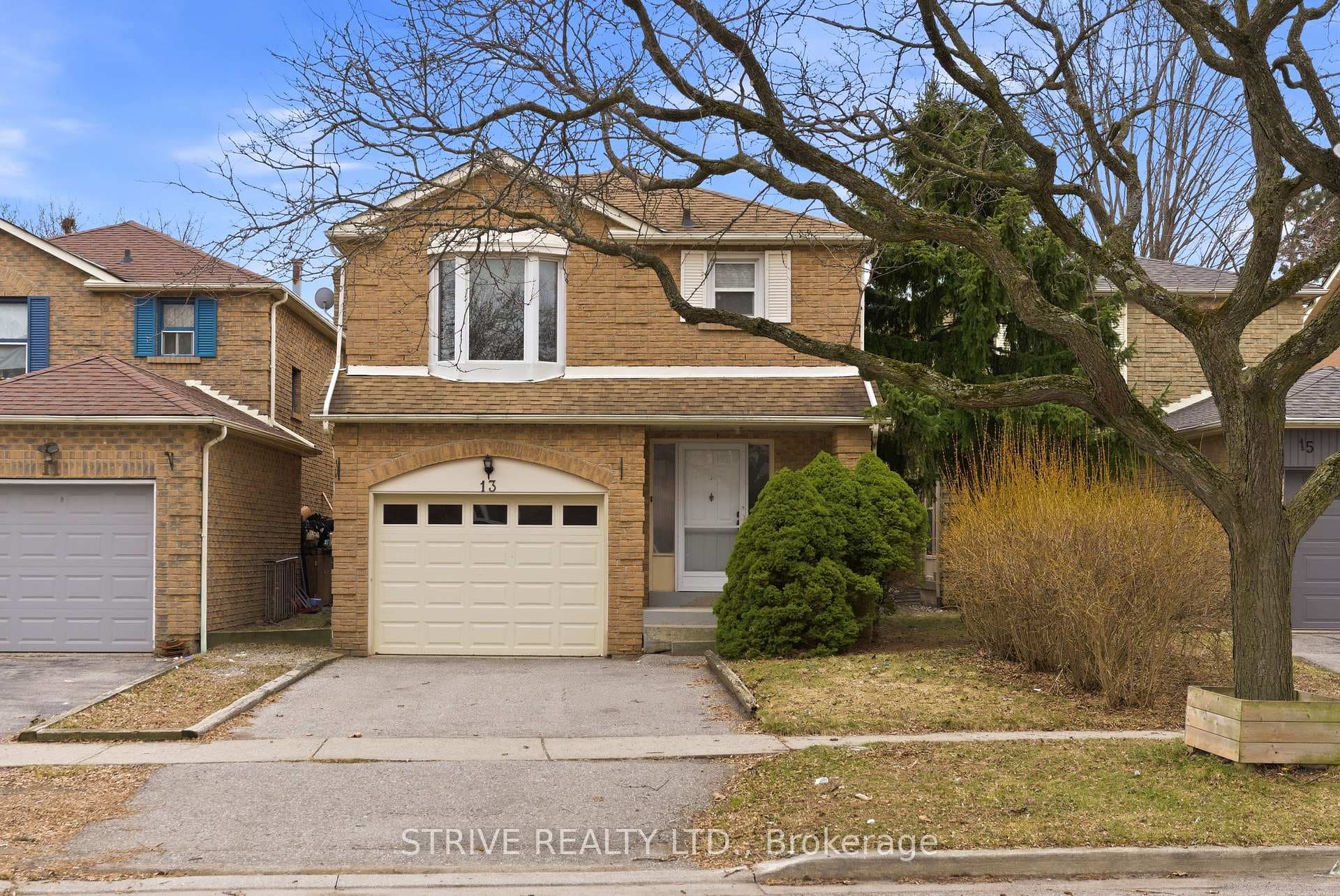 13 Brocklesby Crescent photo 1