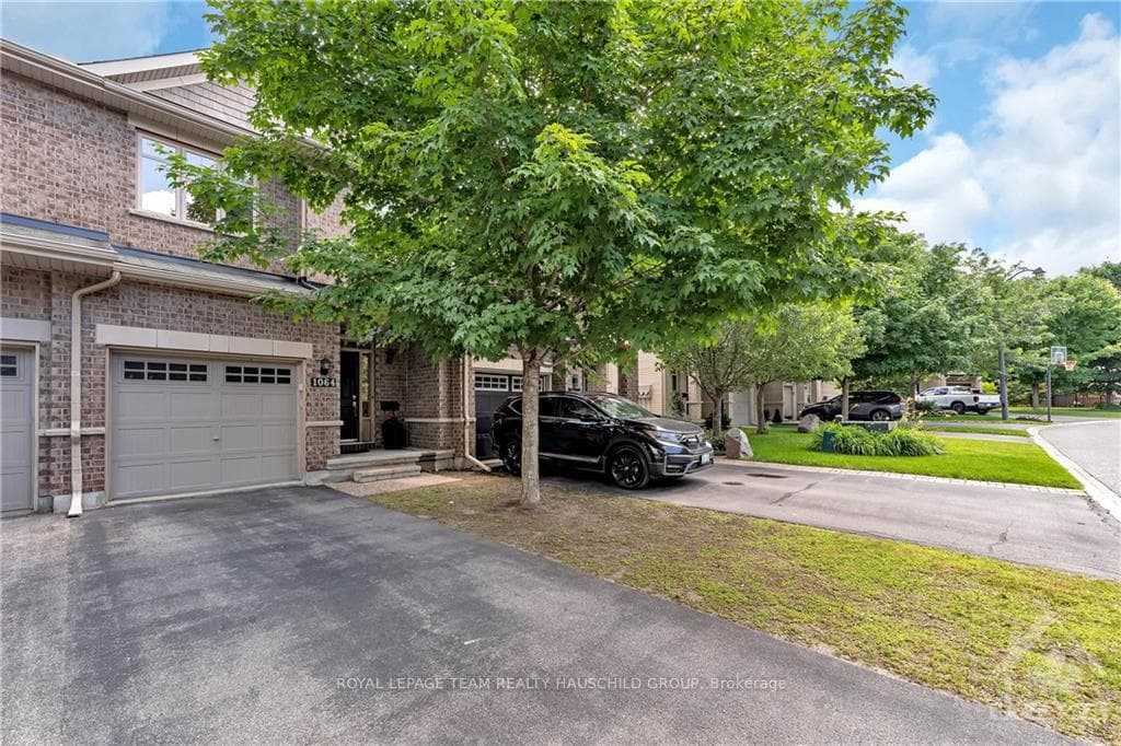 1064 OTTENBRITE Crescent photo 1