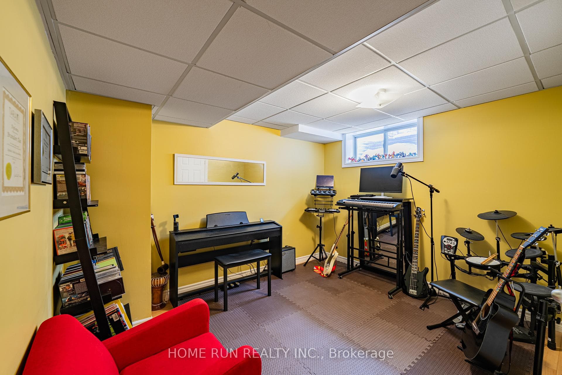 90 EDENVALE Drive Unit 207 photo 38