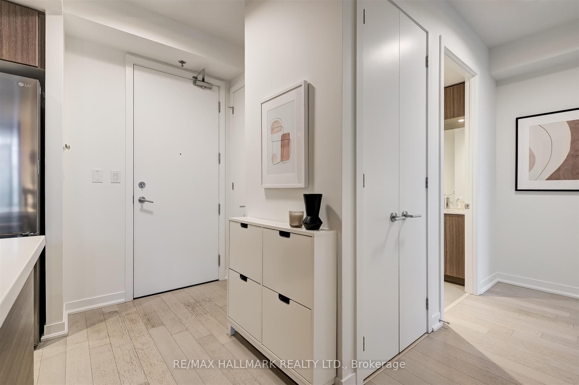 88 Colgate Avenue Unit 421 photo 24