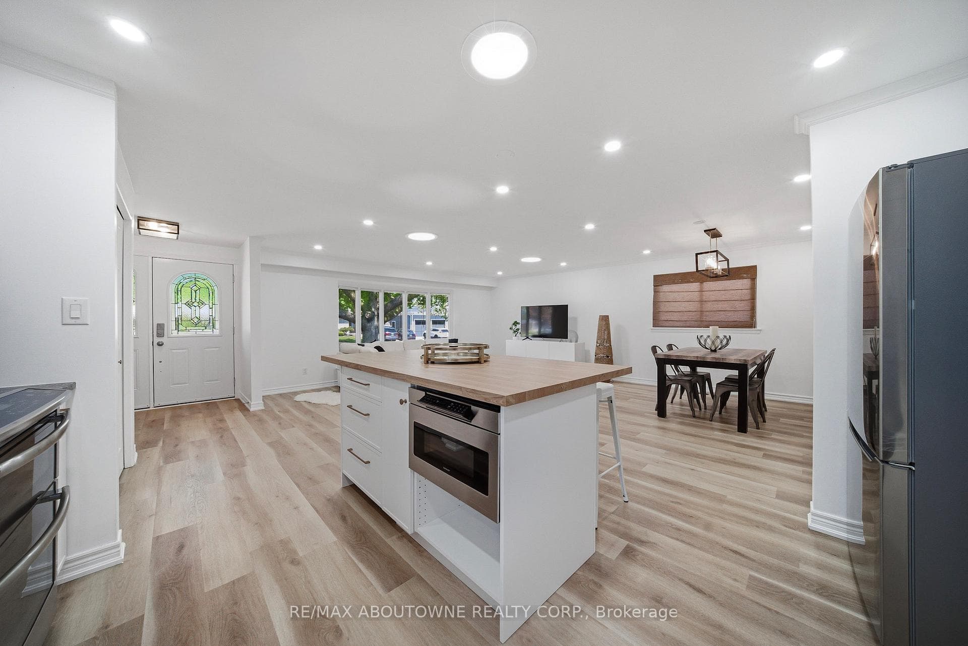 2306 Devon Road photo 14