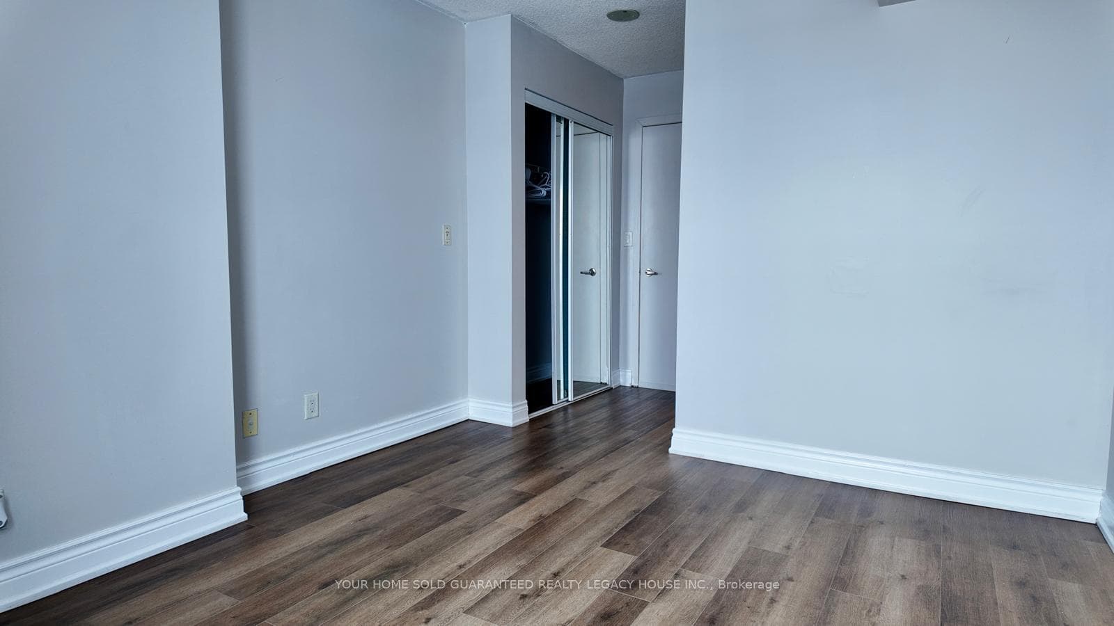 36 Lee Centre Drive Unit 3310 photo 16