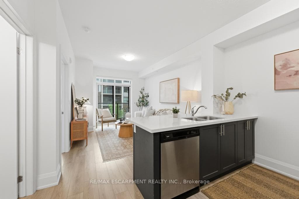5055 Greenlane Road Unit 340 photo 9