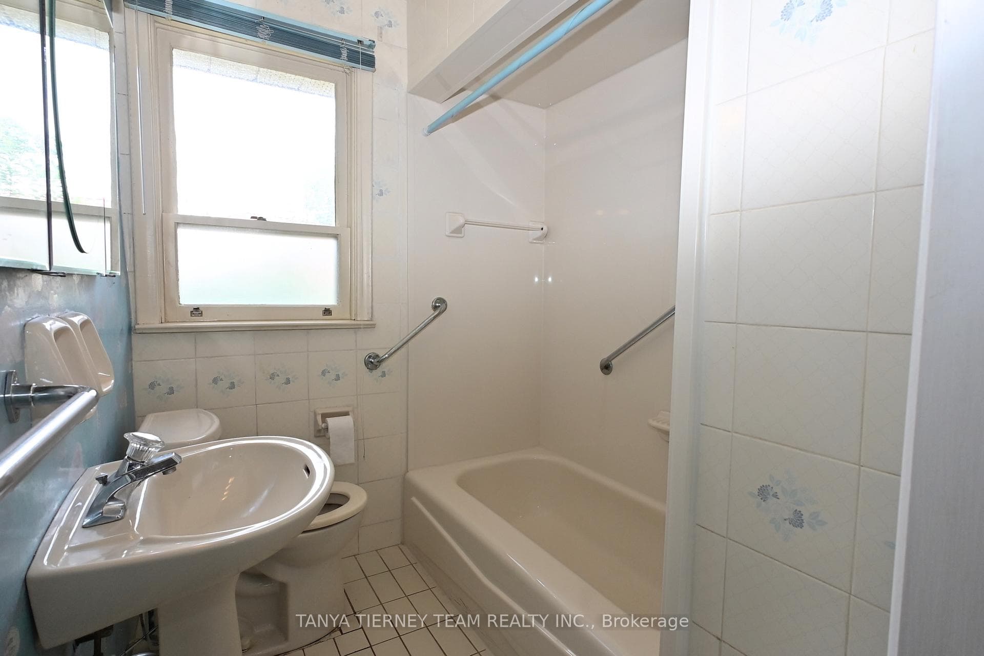 457 Windhurst Gate photo 15