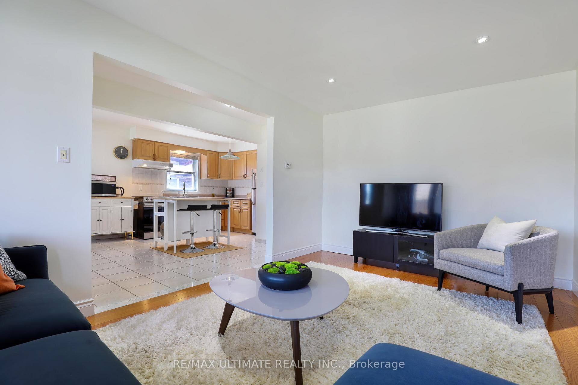 42 Marta Avenue photo 9