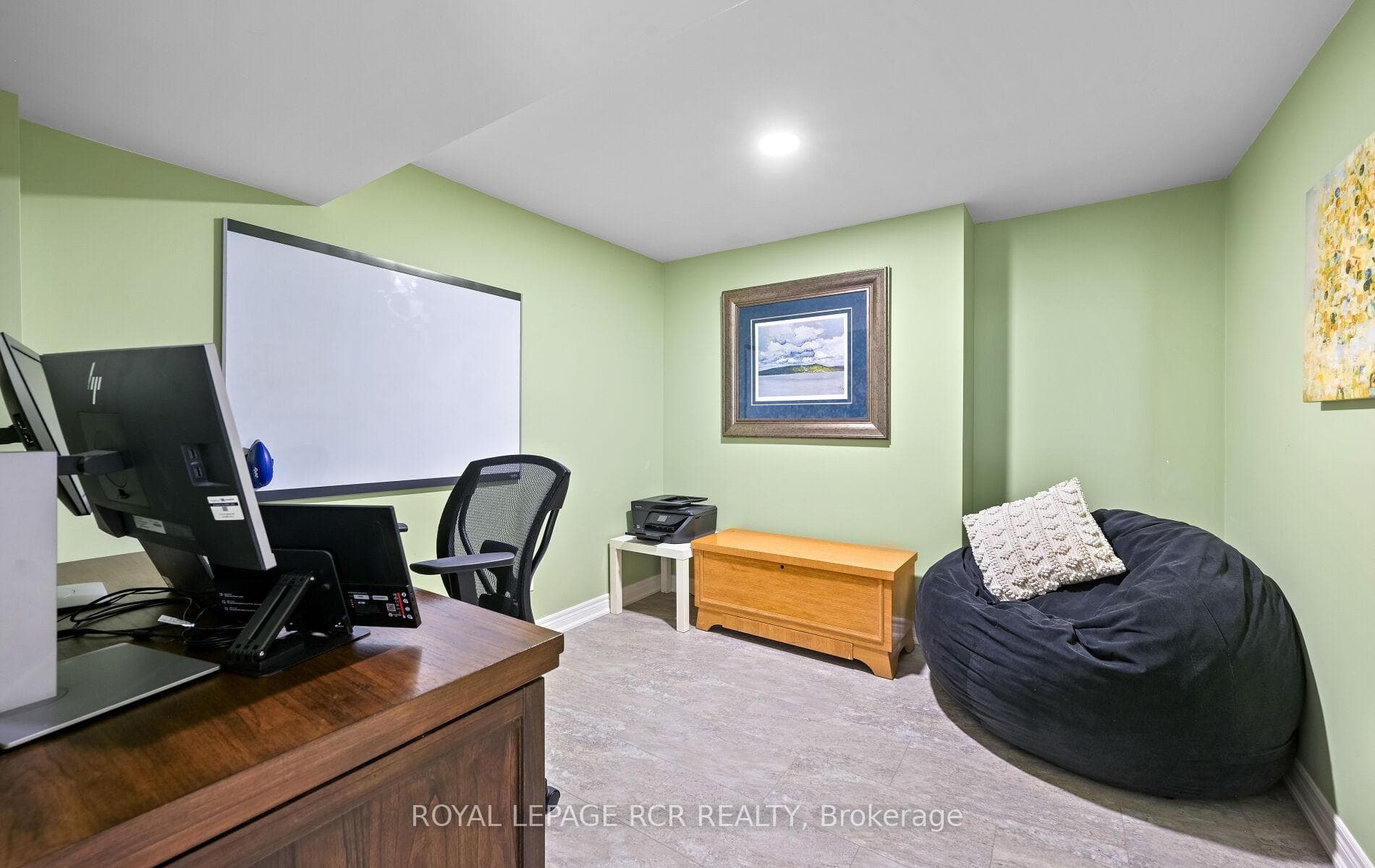 15 Banting Drive photo 34