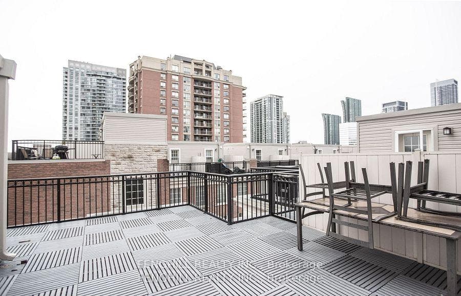 3 Everson Drive Unit 208 photo 14