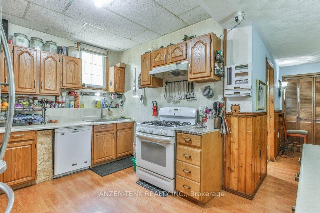 11593 Plank Road photo 9