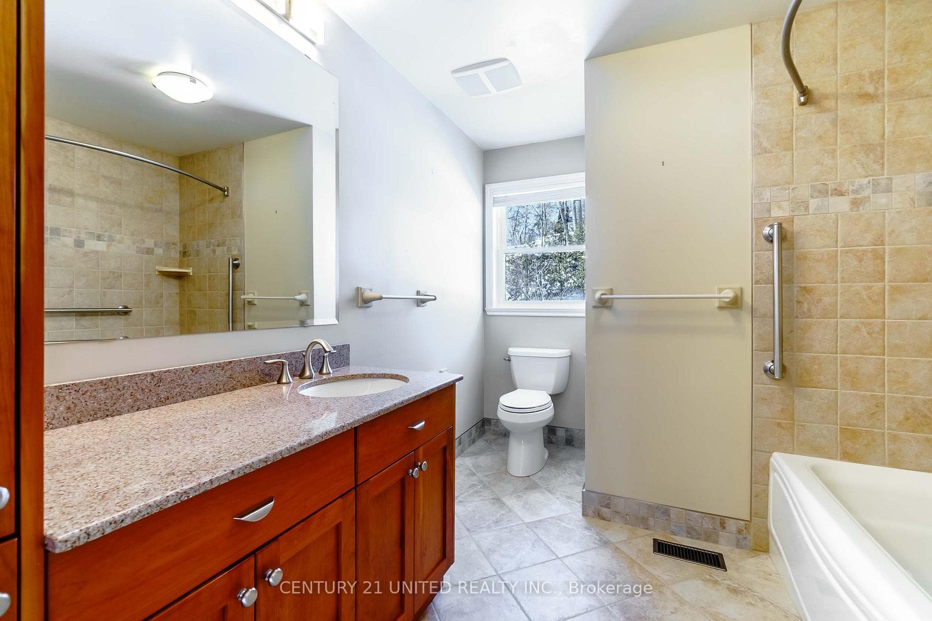 43 Crestwood Avenue photo 15