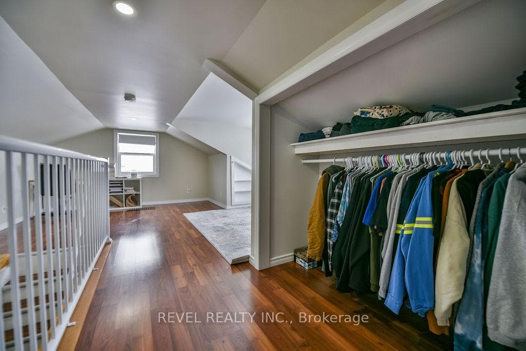 913 Ferguson Road photo 19