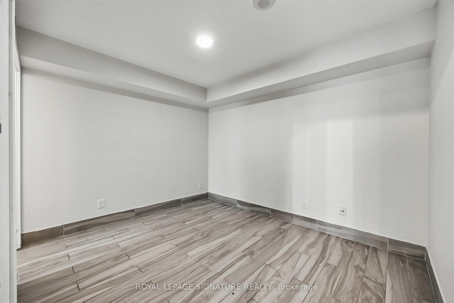 38 Joe Shuster Way Unit 1625 photo 33